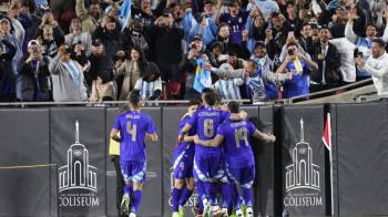 Jugadores de la selección Argentina celebrando un gol contra Costa Rica.