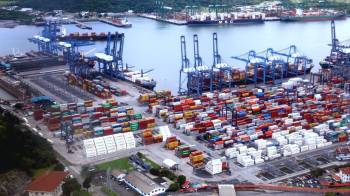 Los puertos, a través del sector logístico, juegan un papel clave en la atracción de empresas multinacionales al país.