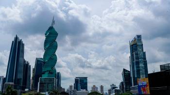 A pesar de los desafíos, se espera que la economía de Panamá siga creciendo este año.