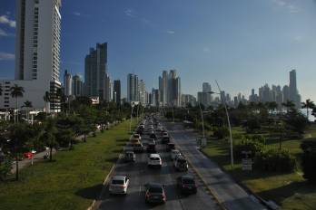 En cuanto al Fondo de Ahorro de Panamá, la ley lo menciona únicamente como fuente de respaldo en situaciones excepcionales.