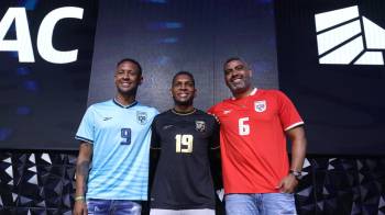 La Marea Roja ya tiene nueva indumentaria: moderna, simbólica y lista para ser lucida por los jugadores y la afición.