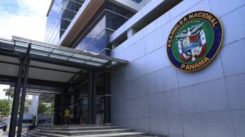 Fachada del edificio donde están las oficinas de los diputados en la Asamblea Nacional.