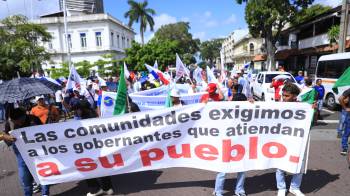 Gremios de los trabajadores en Panamá realizaron varias marchas este 1 de mayo, que se extendió desde el Parque Belisario Porras hasta la Plaza 5 de mayo.