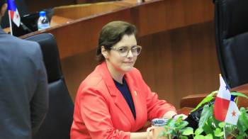 Hernández planteó en su intervención ante el pleno que ella siempre defenderá a sus compañeros institucionales.