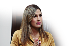 Alexandra Brenes: ´El presidente debe dejar de echarle más leña al fuego de la protesta´