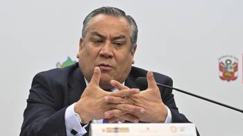 “Ejercí el cargo con responsabilidad y compromiso, siempre fiel al juramento de servir al país sin incurrir en actos de corrupción”, aseguró Adrianzén.
