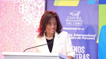 La ministra de Educación, Lucy Molinar, solicitó a los docentes retornar a las clases.
