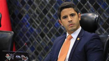 Diputado José Pérez Barboni durante una sesión en la Comisión de Gobierno de la Asamblea Nacional.