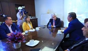 Lee agregó que Mulino tampoco les habló del proceso de escogencia de la nueva junta directiva de la Asamblea.