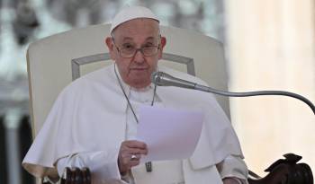 ‘Los animo a trabajar incansablemente para que sea posible erradicar esa indiferencia’, dijo el papa a los obispos.