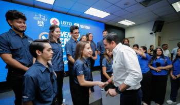 En el evento Juventud decide: Stalkeando candidatos, Carrizo definió su futuro gobierno ante estudiantes de la Usma.