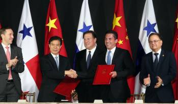 Durante el gobierno de Juan Carlos Varela, Panamá rompió relaciones diplomáticas con Taiwán y las empezó con China.