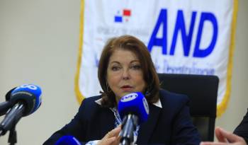 Denuncias serán presentadas este viernes.