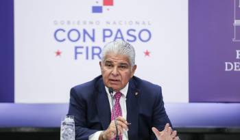 El presidente manifestó su deseo de que se respetase el proceso electoral en Venezuela.