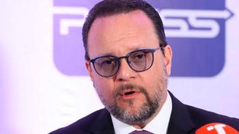 El ministro de Comercio e Industrias, Julio Moltó.