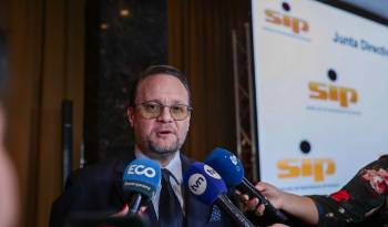 El ministro de Comercio e Industrias (MICI), Julio Moltó se dirige a la prensa en la toma de posesión de la nueva junta directiva del Sindicato de Industriales de Panamá.