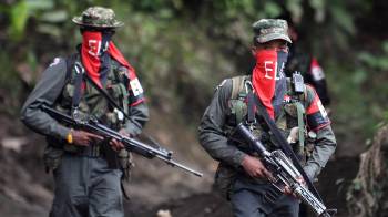 Debido al recrudecimiento de la guerra, Petro suspendió las negociaciones de paz que sostenía con el ELN.