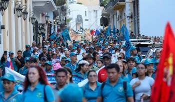Estudiantes y jubilados, exigieron pensiones dignas.
