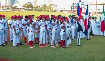 Inauguración de la Serie del Caribe Kids en el estadio Juan Demóstenes Arosemena