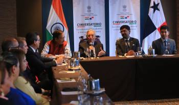Conversatorio entre la embajada de la India y periodistas de Panamá.