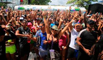 El Carnaval de la ciudad capital recibió a miles de visitantes, entre nacionales y extranjeros.