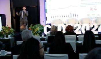 José Barrios, economista del BID, durante su disertación en la Conferencia Anual de Ejecutivos (Cade) 2024.