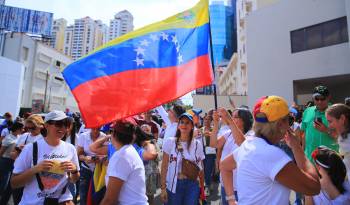 La sede local de Con Venezuela informó que más de 1,800 venezolanos, que residen en Panamá, votarán en su embajada.