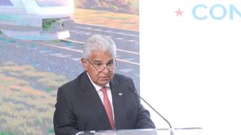 José Raúl Mulino, presidente de la República en conferencia de prensa sobre el ferrocarril Panamá - Chiriquí.