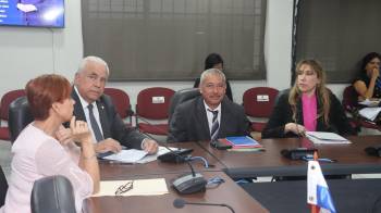 Linares compareciera en la Comisión de Presupuesto de la Asamblea Nacional este 8 de mayo.