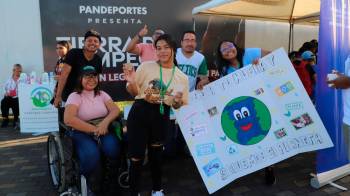 Los participantes del foro coincidieron en que es fundamental fortalecer la educación ambiental en todos los niveles académicos.