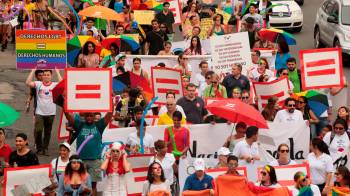 ¿Por qué vincular LGBTQIA+ y el arcoíris, si este fenómeno meteorológico no significa homosexualidad?