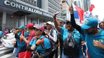 El gremio educativo cuestiona las reformas al sistema de pensiones y las políticas extractivas, pidiendo soluciones reales y un diálogo transparente.