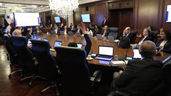 Ministros durante el Consejo de Gabinete del día de hoy