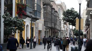 Fotografía de una calle del centro histórico en Lima, Perú.