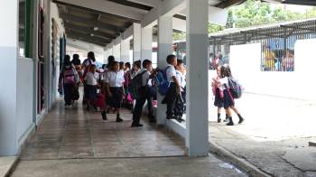 Meduca suspenden clases ante el llamado de huelga de los trabajadores