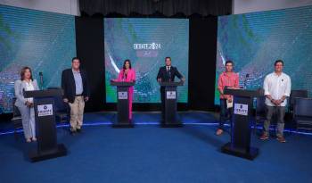 Debate de candidatos a alcalde en Chitré, en donde se dieron cita, Jessica Rodríguez, Hilario Correa, Nobel Villalobos y Ricardo Correa.