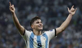 El Atlético no informó del precio del fichaje del jugador de 24 años, que la prensa deportiva española sitúa en torno a los 98.4 millones de dólares.