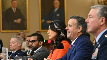 Directores de distintas instituciones testifican ante una audiencia del Comité Selecto Permanente de Inteligencia de la Cámara de Representantes sobre “Amenazas Mundiales”, en el Capitolio de Washington, D.C.