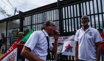 Los jubilados fue uno de los grupos que protestó la tarde de este 2 de septiembre por la ratificación de Mon.