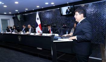La discusión pasará ahora al pleno de la Asamblea.