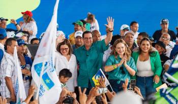 Torrijos realizó sendos cierres de campaña en las instalaciones de la Feria de David, provincia de Chiriquí y La Placita San Juan de Dios, de Santiago de Veraguas.