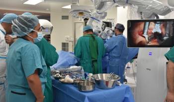 Ciudad de la Salud realiza primera cirugía en la región con moderno equipo “Arco en O”