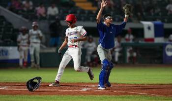 Instantes del partido entre Panamá y Nicaragua.