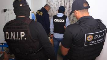 El director de la Policía señaló que la investigación apunta a posibles vínculos con actividades de pandillerismo y otros delitos por parte del artista y otros intérpretes del género urbano.