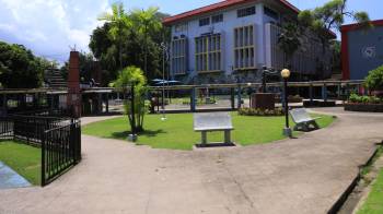 La Universidad de Panamá es la universidad pública más grande del país.