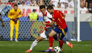 Nacho Fernández durante un partido con España en la Eurocopa 2024.