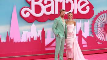 Ryan Gosling y Margot Robbie en un estreno de la película ‘Barbie’