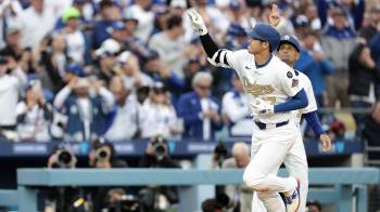 Shohei Ohtani durante un partido con Los Ángeles Dodgers.