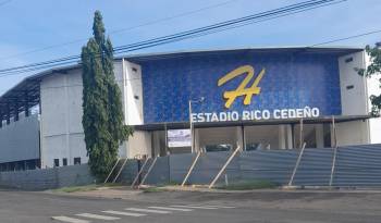 El estadio herrerano del ‘Rico Cedeño’ tiene más de cinco años de estar en construcción y no lo culminan.