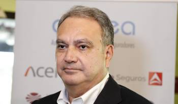 Luis Enrique Bandera, superintendente de seguros y reaseguros de Panamá.